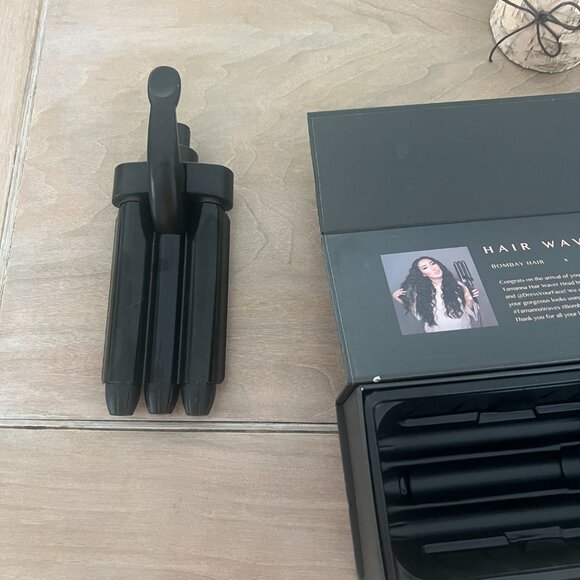 Bombay Hair's 5-in-1 Curling Wand and Hair Waver - 22mm Waver - Picture 5 of 6